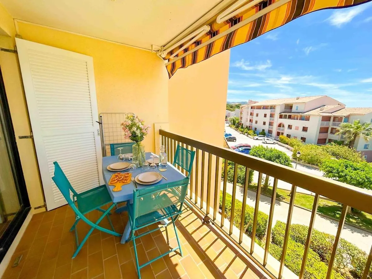 Appartement T2 Au Calme Avec Piscine Et Parking à Six-Fours-les-Plages