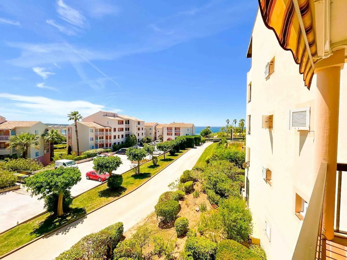 Appartement T2 Au Calme Avec Piscine Et Parking à Six-Fours-les-Plages