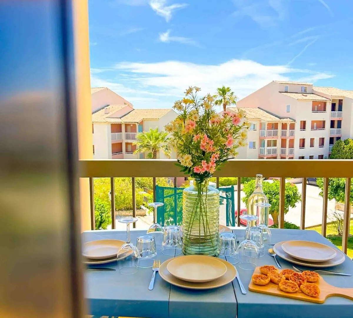 T2 Au Calme Avec Piscine Et Parking Apartment Six-Fours-les-Plages France